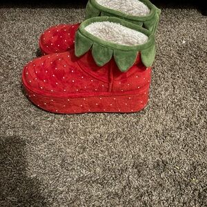 Strawberry shortcake booties